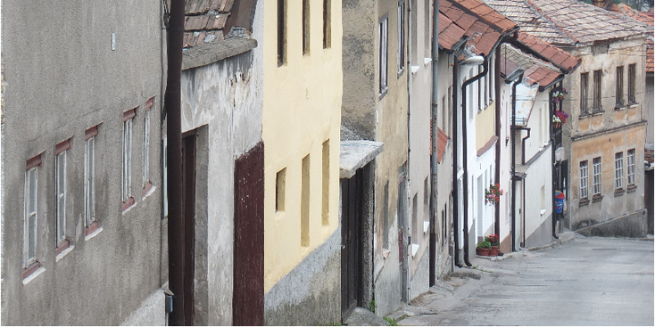 Travnik-straat-huizen-Bosnië-Herzegovina