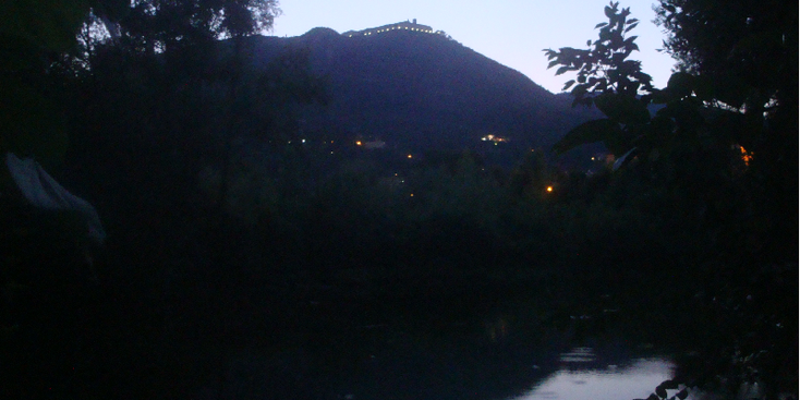 Monte-Cassino-klooster-berg-camping-Terme-Varroniane-Italië