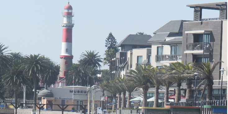 Swakopmund-vuurtoren-promenade-Namibië