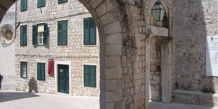 Dubrovnik-poort-stadsmuren-Kroatië