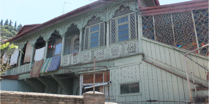Tblisi-hoofdstad-oude-historische-stad-houten-huizen-Georgië