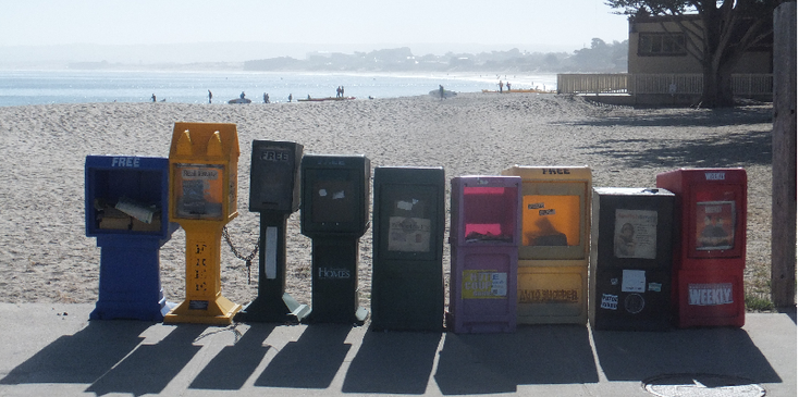 Monterey-Beach-postbus-krant-box-strand-Verenigde-Staten
