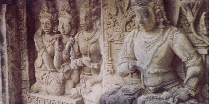 Prambanan-Hindoe-tempel-complex-steen-reliefs-afbeeldingen-Java-Indonesië