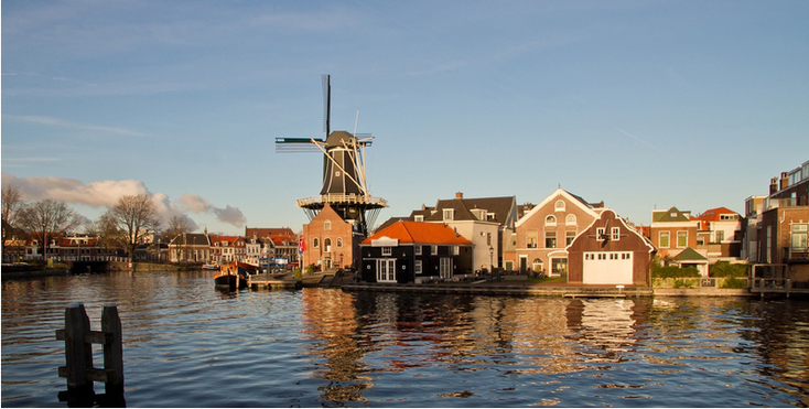 Spaarne-Haarlem-molen-Nederland