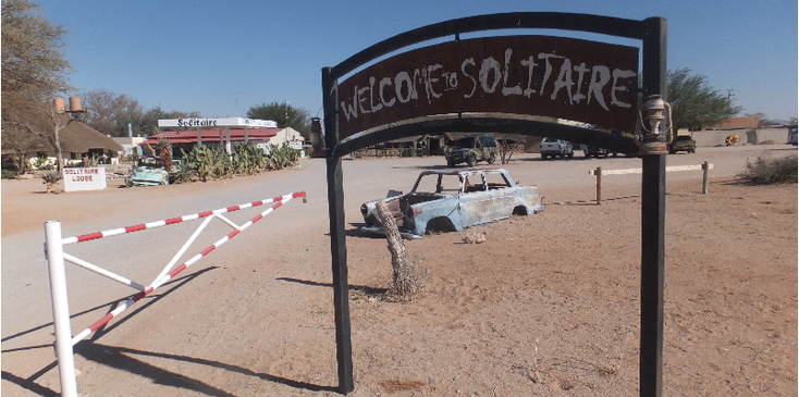 Solitaire-autowrak-benzinestation-Namibië