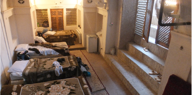 Khan-e-Eshan-slaapzaal-Kashan-dormitory-bed-hostel-Iran