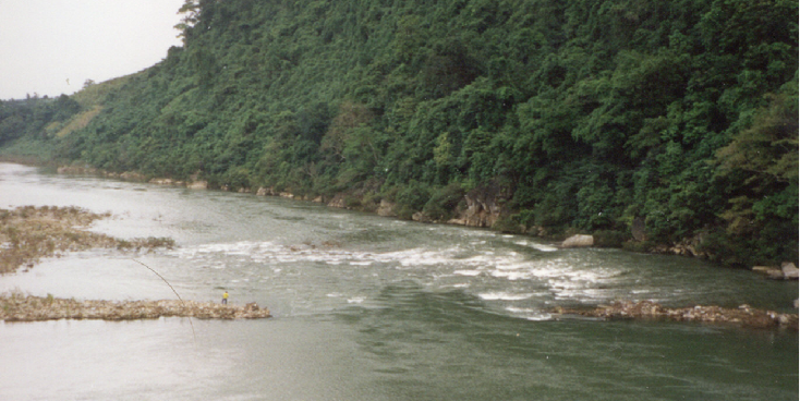 Dakrong-Bridge-Bai-River-Laos-DMZ-Vietnam