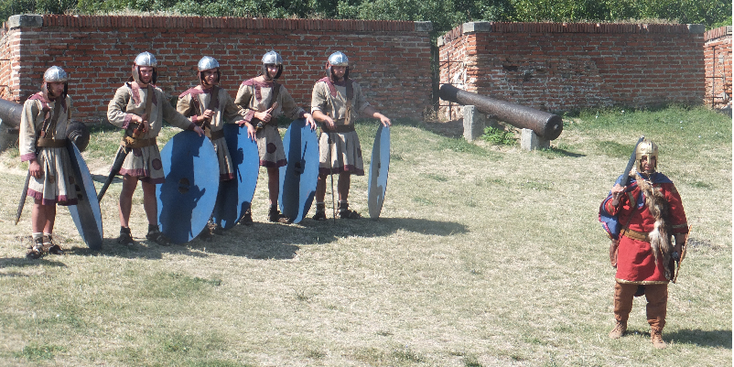 Baba-Vida-museum-fort-Donau-voorstelling-verkleed-Middeleeuwen-Vidin-Bulgarije