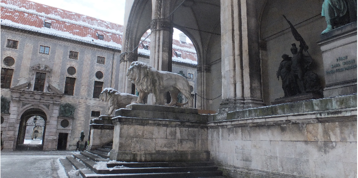 Feldhernhalle-München-leeuwen-monument-helden-Duitsland