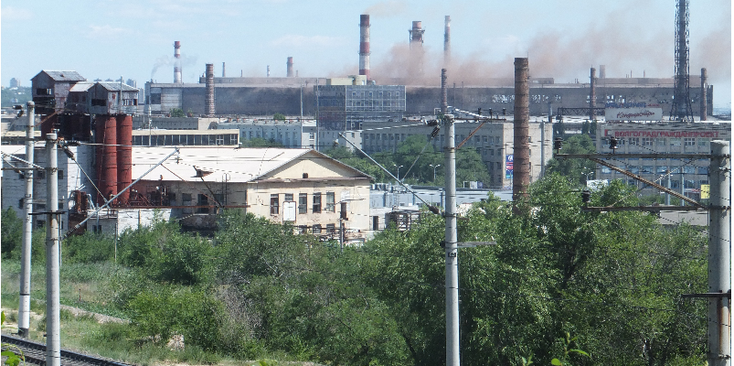 Volgograd-industrie-rails-trein-fabrieken-Rusland