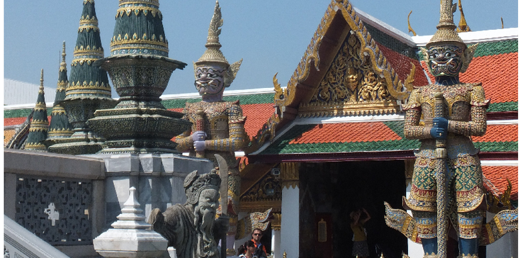 Grand-Palace-Bangkok-yaksha-mythische-reuzen-wachters-Efteling-Thailand