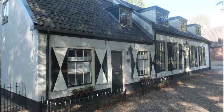 Lage-Vuursche-huisjes-luiken-Nederland