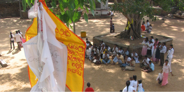 Anuradhapura-Sri-Maha-bodhi-Tree-boom-stappen-archeologie-tempel-Jungle-Ruiines-Koninkrijk-Sri-Lanka