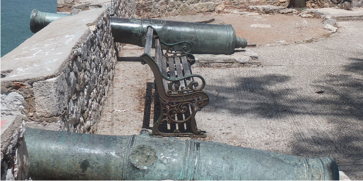 Nafplio-kanon-fort-stadsmuur-Griekenland