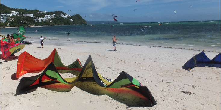 Bulabog-parasailing-Boracay-strand-parachutes-zee-wind-Filipijnen