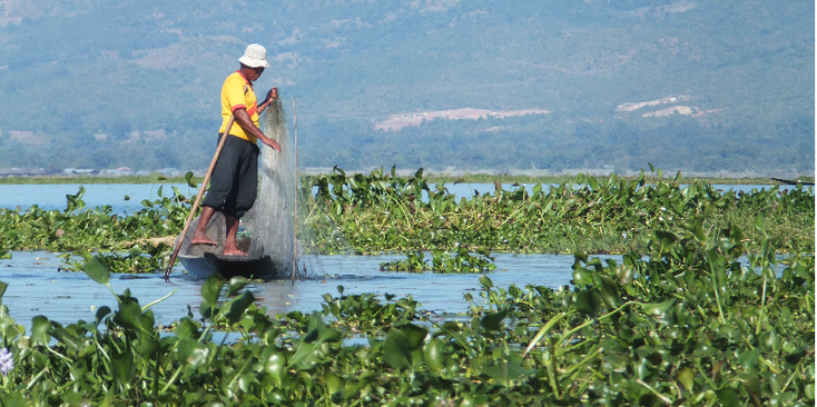 Inle-meer-visser-kroos-water-Myanmar