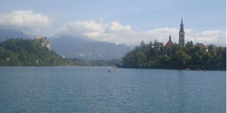 Bled-lake-eiland-meer-Slovenië-kerk-kasteel