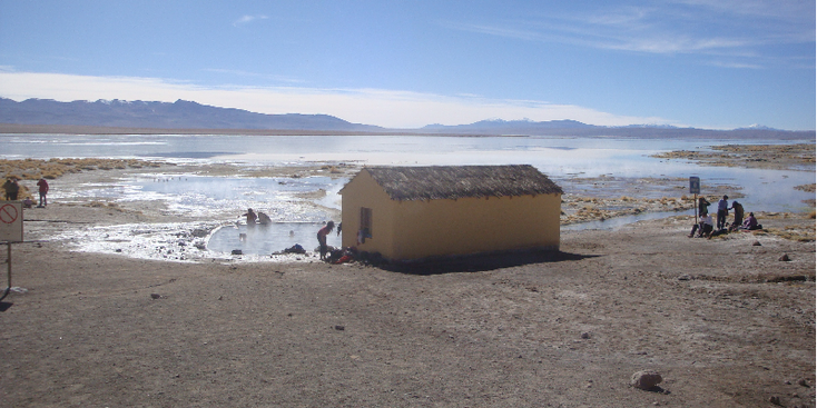 Uyuni-Bolivia-Los-Lipez-zoutvlakte-heetwater-bad-zwembad