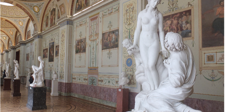 Hermitage-Sint-Petersburg-beelden-hal-kunst-Rusland
