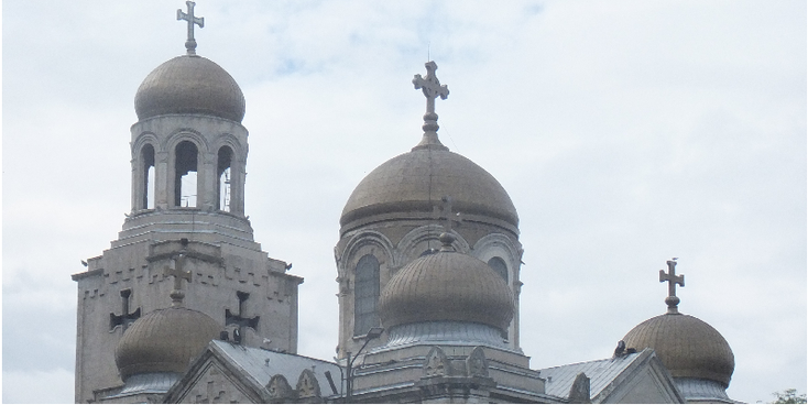 Varna-kathedraal-kruis-Bulgarije