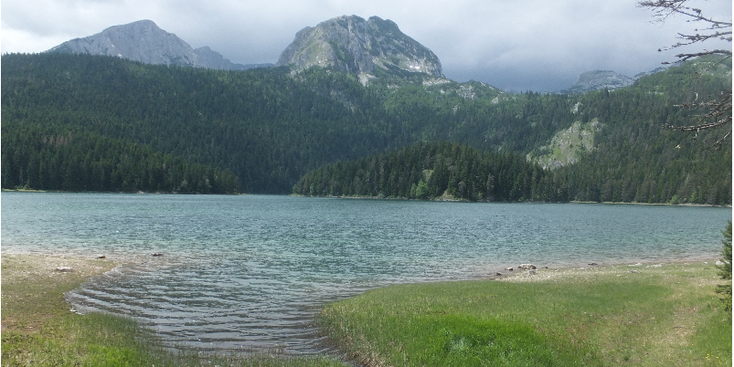Durmitor-nationaal-park-zwart-meer-boot-Montenegro
