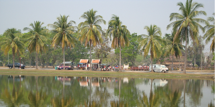Sukothai-Historical-historisch-Park-tempels-Thailand-meer