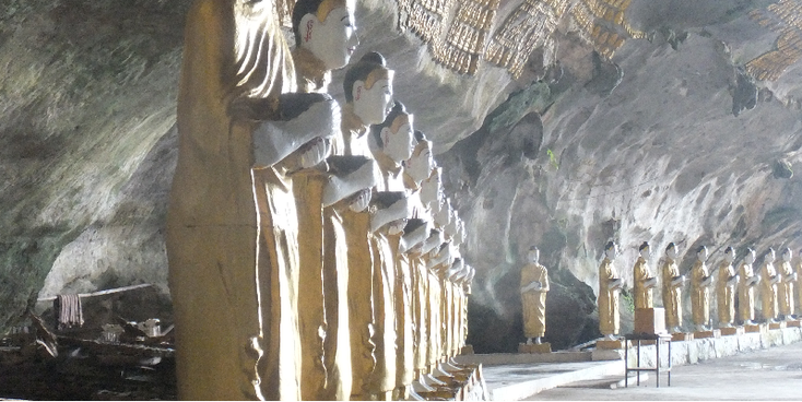 Saddar-grot-Boeddhabeeld-Hpa-An-Myanmar