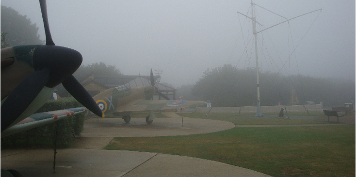 Kent-Battle-of-Britain-museum-Folkestone-Spitfire-mist-Engeland