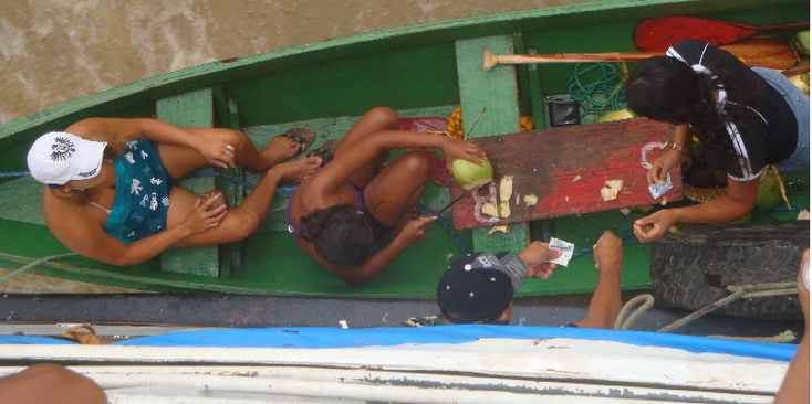 Santarem-Alter-do-Chao-bootmensen-Amazone-jungle-boot-Belem-kokosnoot-Brazilië