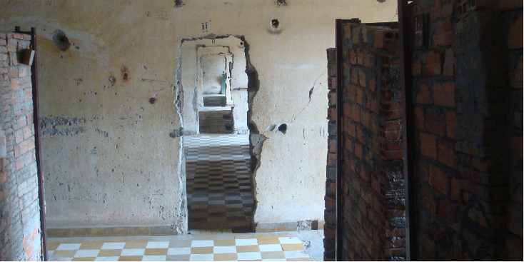 Tuol-Sleng-Phnom-Penh-rode-Khmer-school-gevangenis-cel-Cambodja