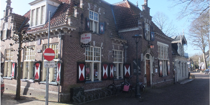 Bergen-Raadhuis-centrum-kroeg-bar-café-Nederland