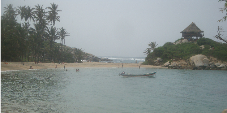 Tayrona-Nationaal-Park-Coast-Colombia-jungle-baai-zandstrand