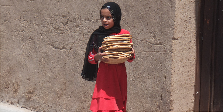 Yazd-brood-meisje-Iran