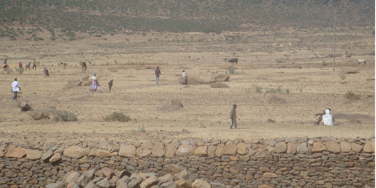 Axum-stenen-muur-platteland-Ethiopië