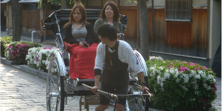 Draagstoel-koets-loop-Kyoto-Japan