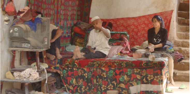 Turpan-oeigoeren-bed-thuis-lokaal-Tuyoq-China