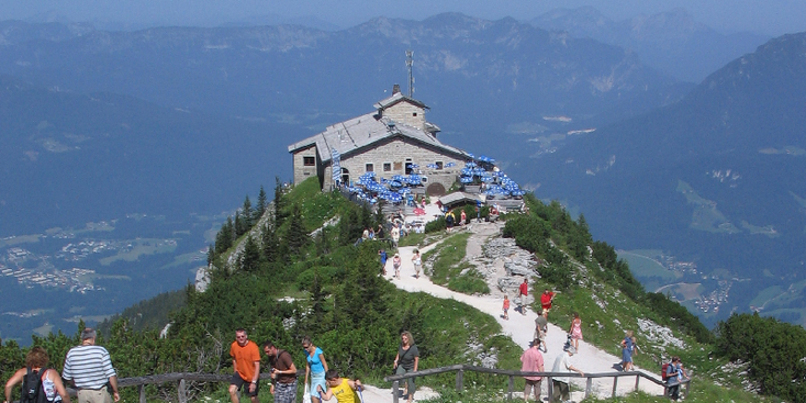 Kehlsteinhaus-Eagles-Nest-adelaarsnest-theehuis-Hitler-Berghof-nazi-WW2-Berchtesgaden-Duitsland