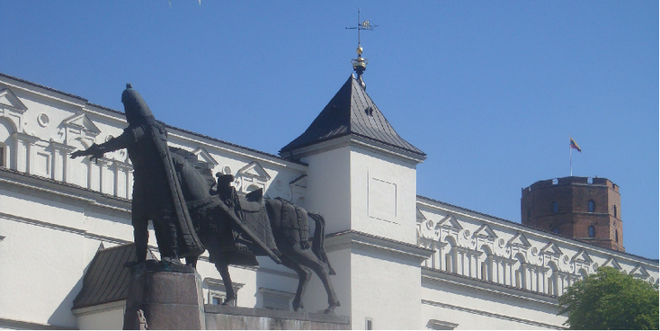 Kasteel-monument-beeld-Vilnius-Litouwen