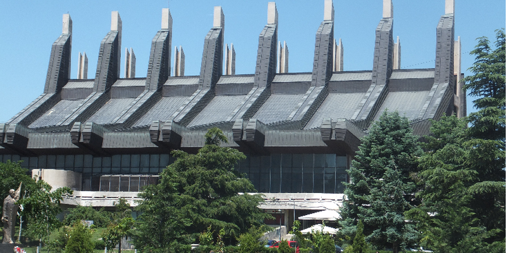 Pristina-modern-architectuur-Kosovo