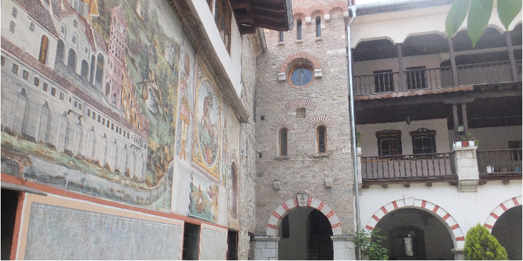 bachkovo-klooster-plovdiv-fresco-Bijbels-binnenplaats-Bulgarije