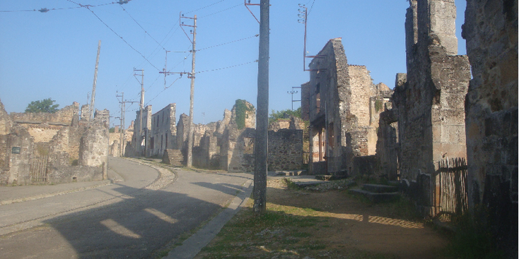 Oradour-sur-Glane-Martyr-martelaarsdorp-herdenking-Frankrijk-WW2-nazi-duits-SS-verbrande-auto