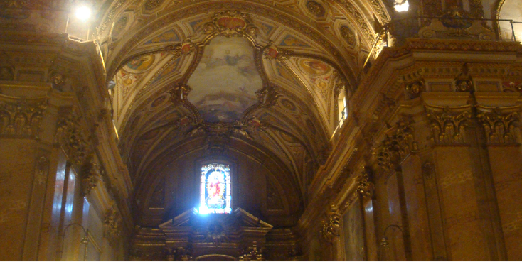 Cordoba-kathedraal-Plaza-San-Martin-verlicht-Argentinië 