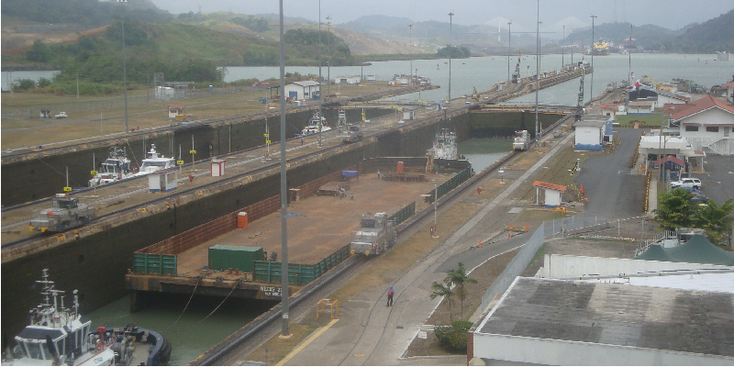 Miraflor-Docks-Panama-kanaal-sluis