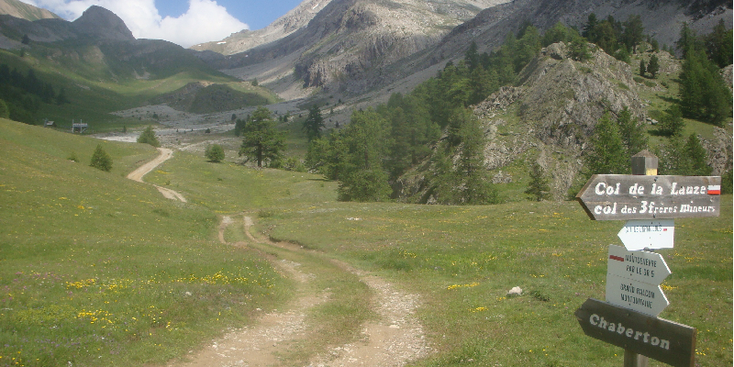 Montgenevre-Chaberton-fort-berg-grens-Frankrijk-Italië-wandelroute-hike-Alpenweide