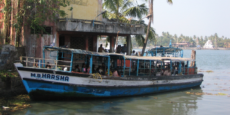 Kochi-Alleppey-Ferry-River-India-Kerala-Harsha