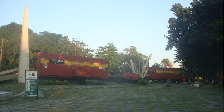 Santa-Clara-Monument-Che-Guevara-bulldozer-opstand-revolutie-treinwagon