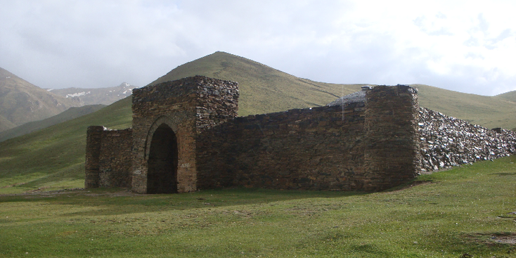 Tash-Rabat-Naryn-zijderoute-karavanserai-hotel-slaapplaats-Kirgizië