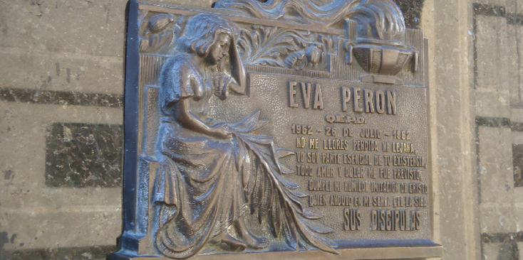 Eva-Peron-graf-Evita-Recolate-kerkhof-plaquette-Buenos-Aires-Argentinië