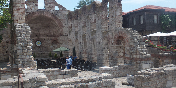 Nesebar-ruïne-schiereiland-Bulgarije