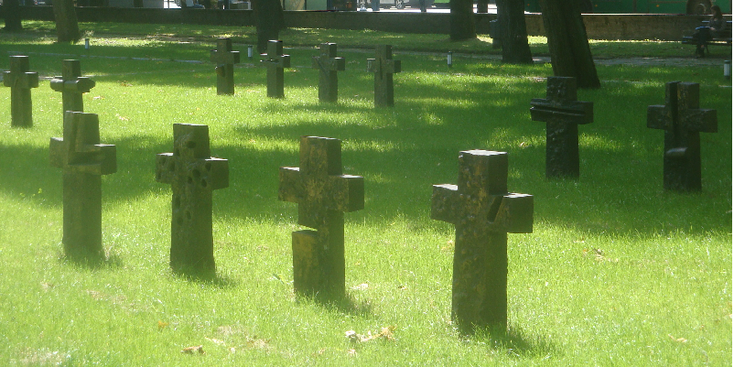 Ramybes-park-begraafplaats-graven-Duits-Kaunas-Litouwen
